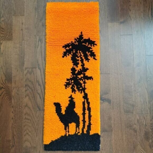 60s Latch Hook Wall Hanging 14"x39" Vintage MCM Orange Black Camel Rider Palm - Picture 6 of 9
